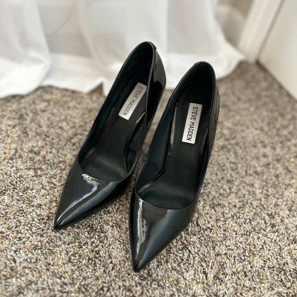 STEVE MADDEN STILETTOS
